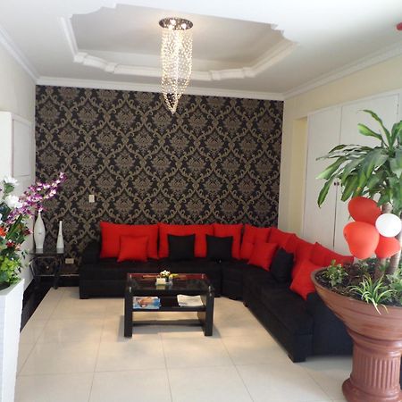 Hotel Flor De Liz Guayaquil Esterno foto
